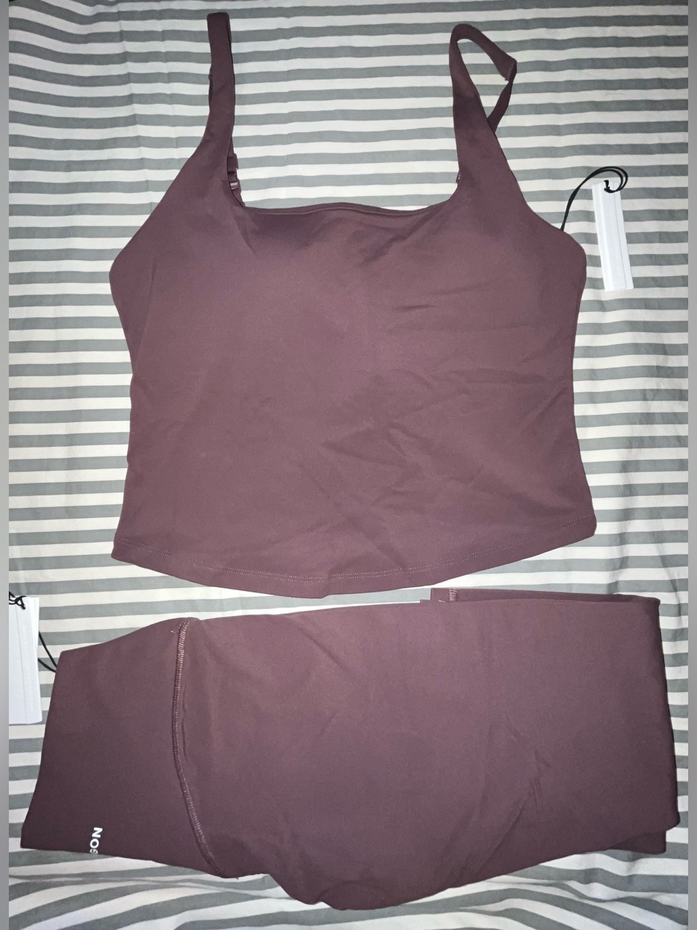 Paragon Formlux Frame Top + Sculptseam Plus High-Rise Capri Cherry Cola Sz M